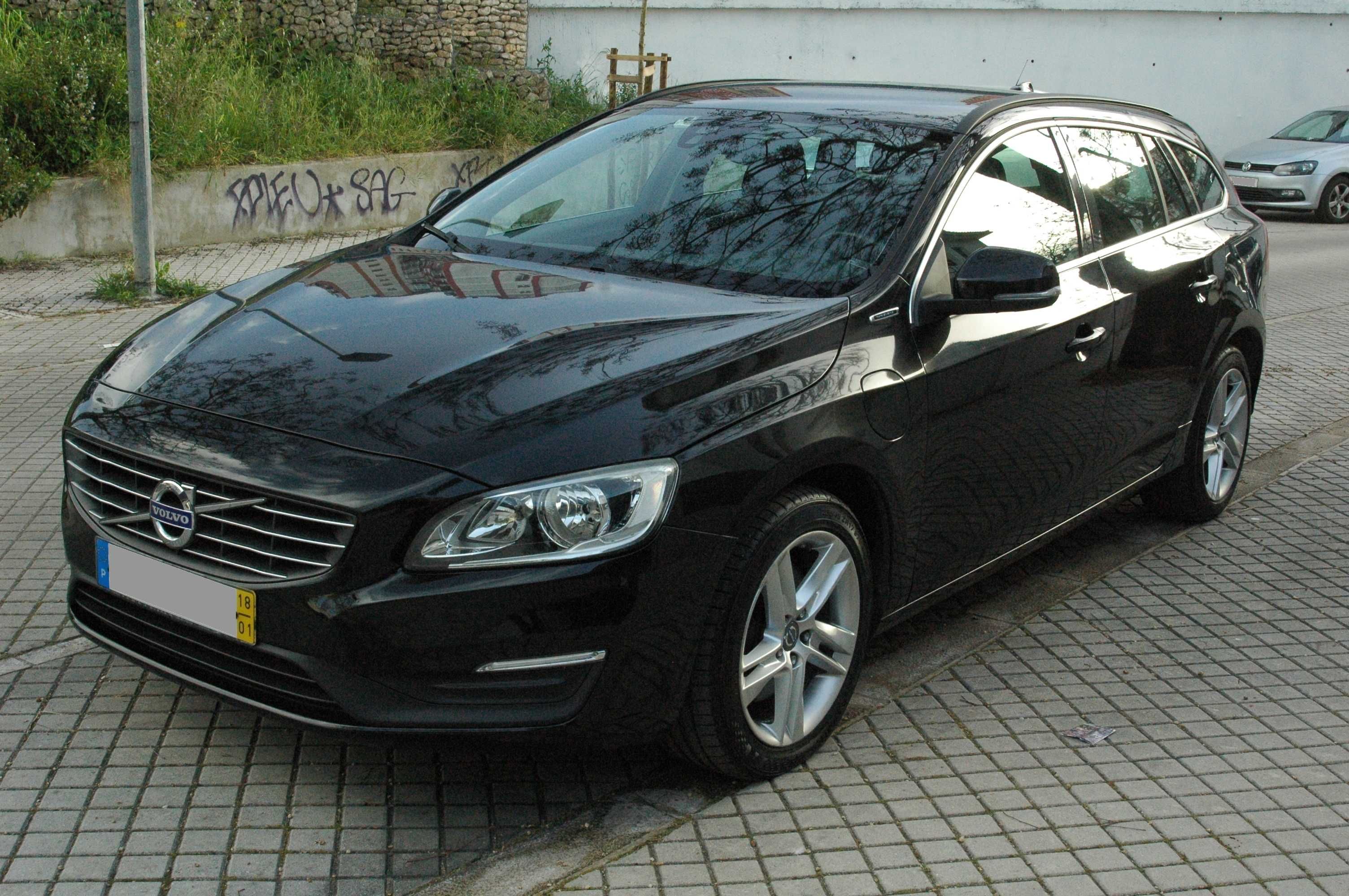 Volvo V60 D6 Plug-in Hybrid (IVA Dedutível)