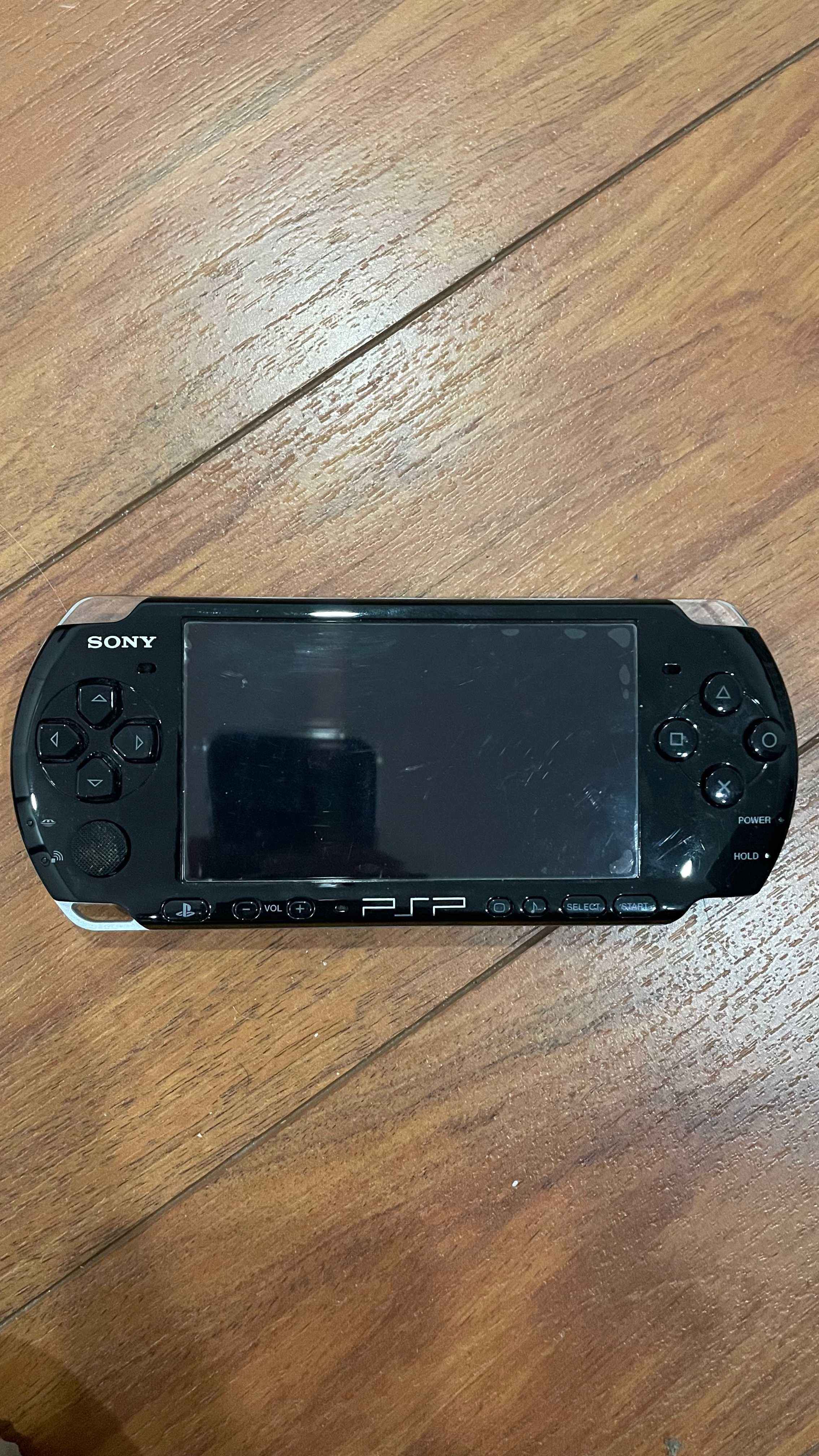 PSP Desbloqueada com acessórios