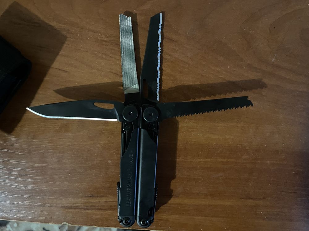 Мультитул leatherman wave +