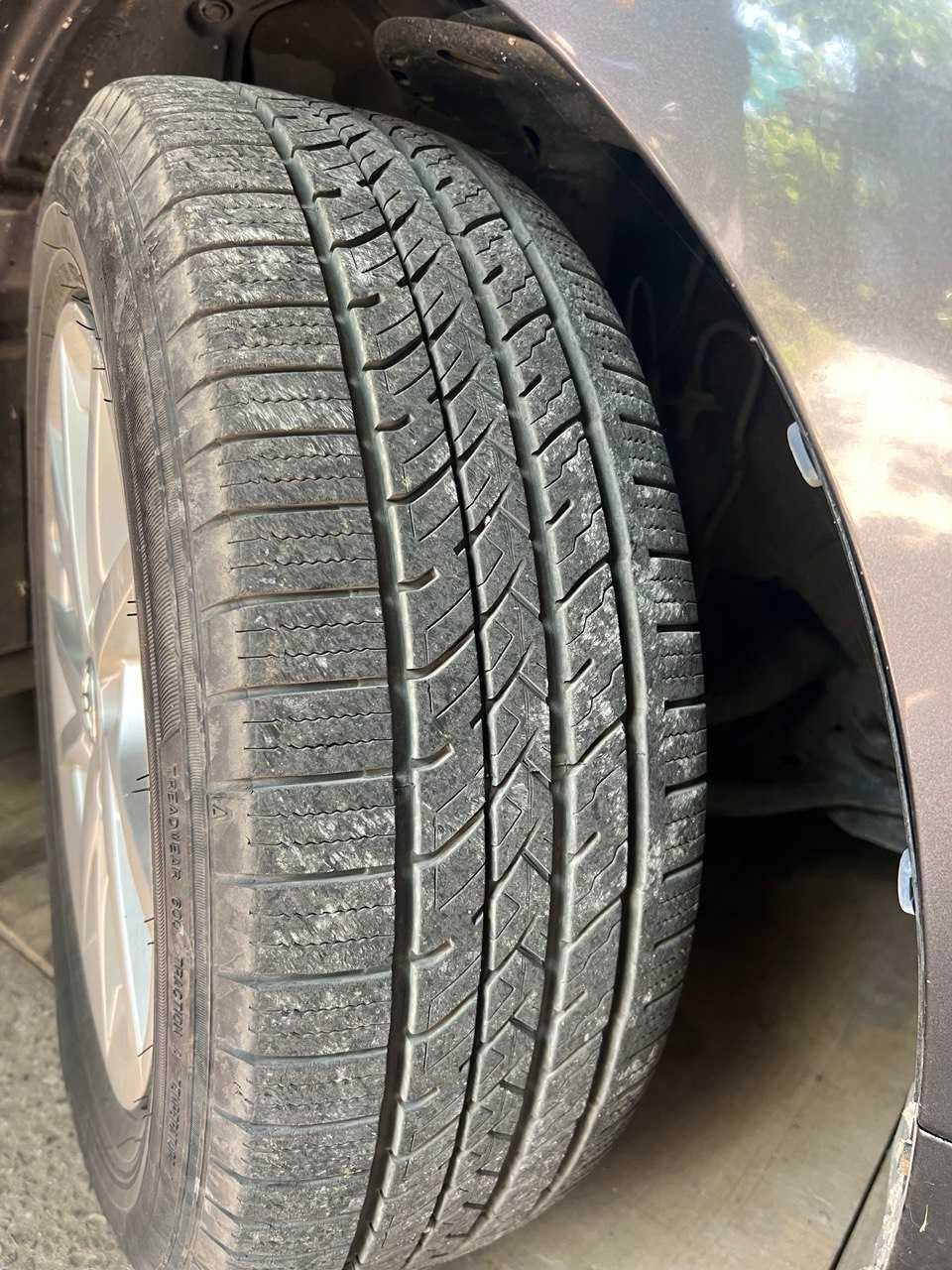 Продам TOYTA PRIUS V 2014