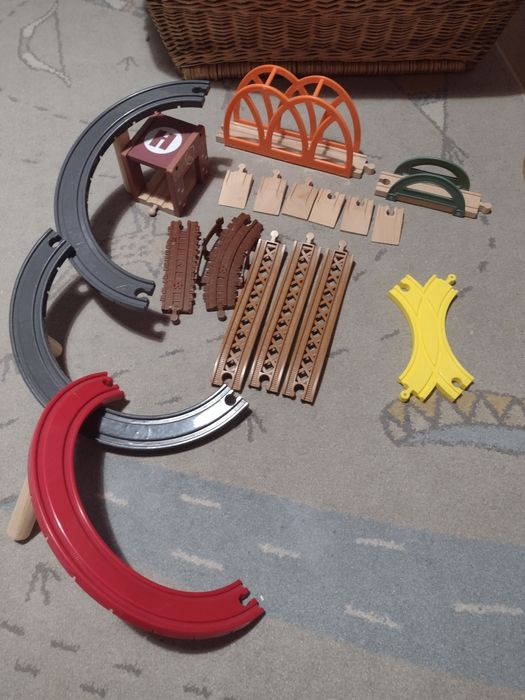 Tory drewniane, Brio, Ikea, Lidl