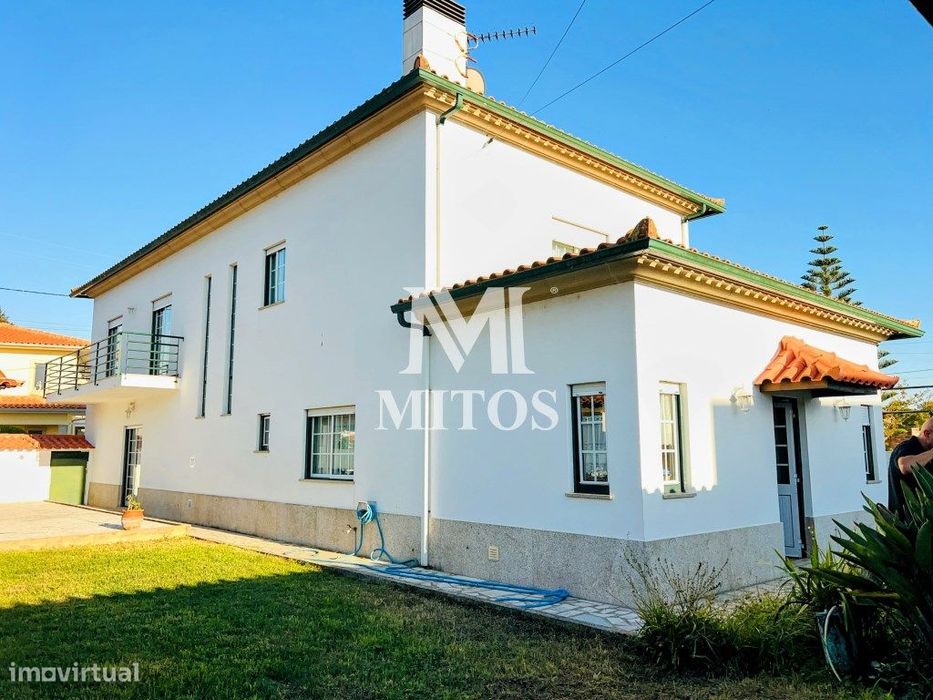 Moradia T3 para venda em Santa Marta de Portuzelo, Viana do Castelo