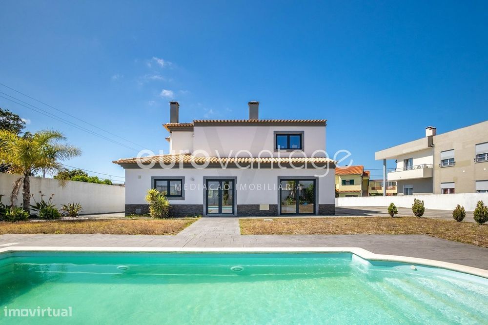 Moradia T4+2 em Marinha Grande