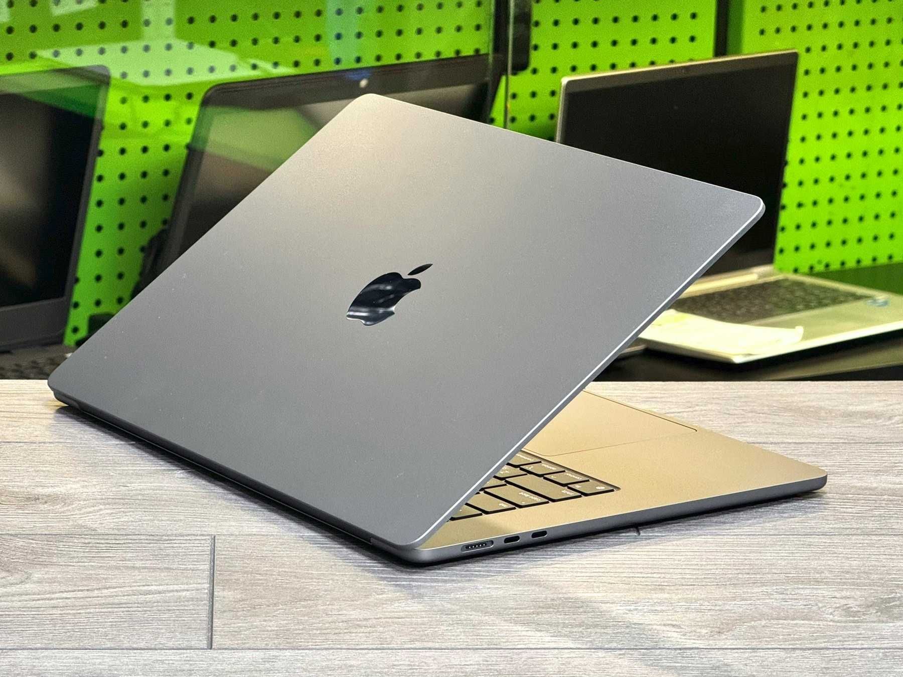 стан нового Macbook Air  15" M3 | 16 RAM | 14 циклів | Neverlock