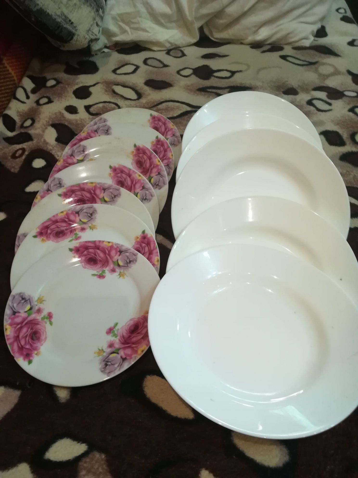 Продам изделия из фарфора и фаянса