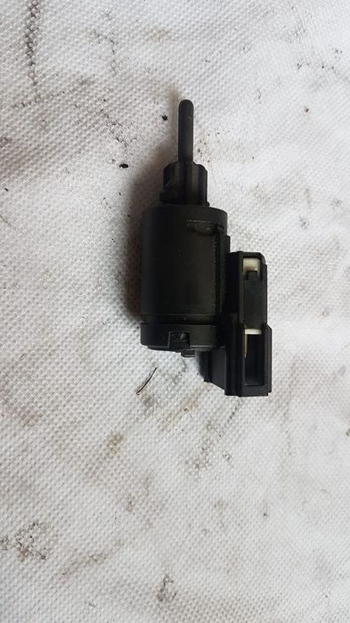 czujnik swiateł stop hamulca audi a4b6
