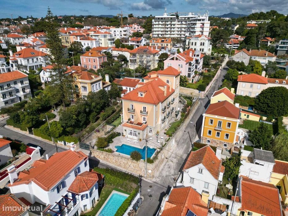 Magnífico Palacete no Estoril – Uma Oportunidade Exclusiva