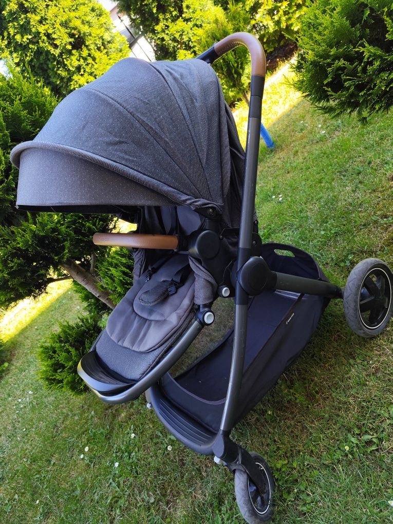 Wózek plus nosidełko z bazą Maxi Cosi