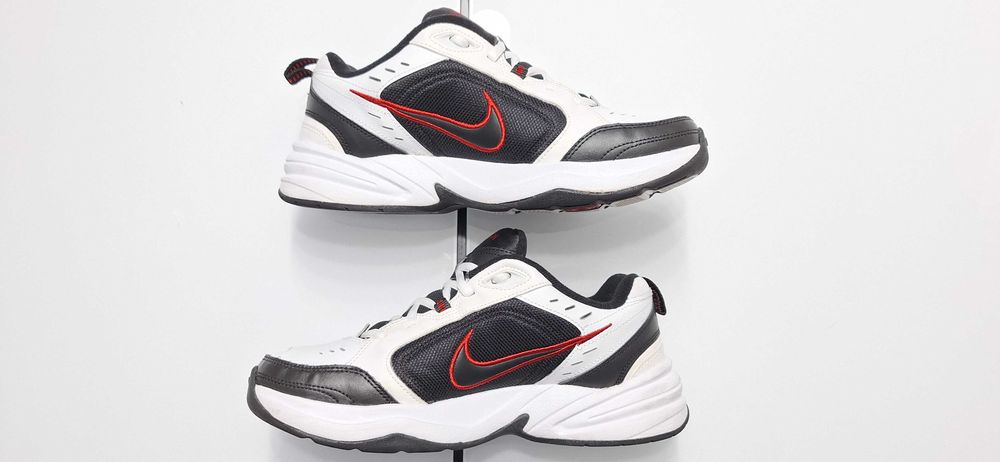 Sapatilhas / Tenis NIKE AIR Monarch IV, tamanho 42, como NOVAS