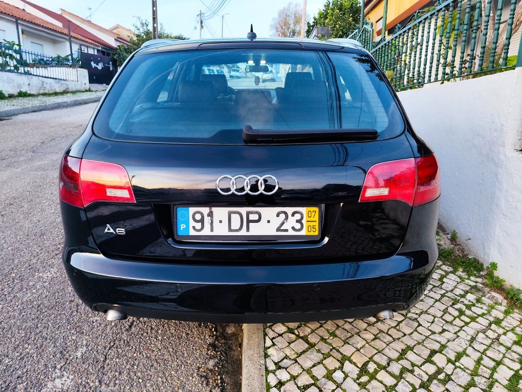 Audi A6 S-line preta