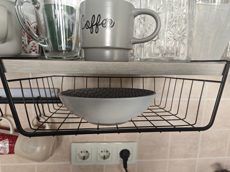 Полиця підвісна металева