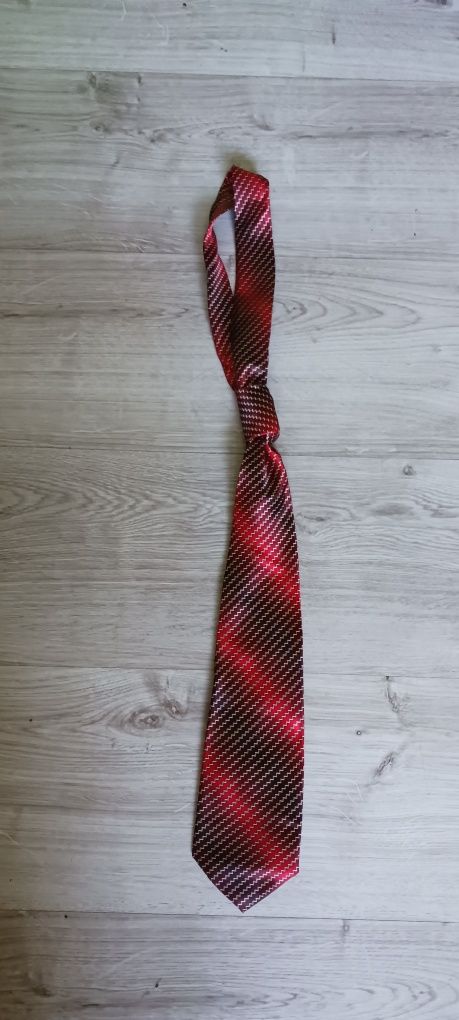 Cztery kolorowe krawaty