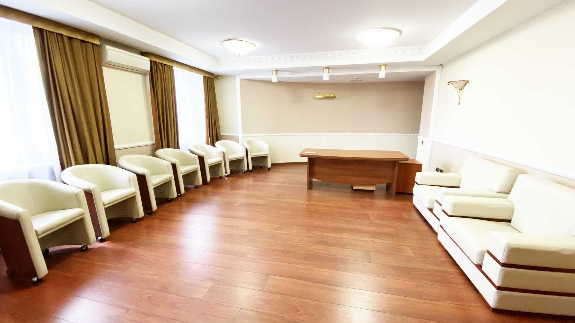 Офис 5500 м2. Фасад,отдельный вход. метро Зверинецкая (Дружбы народов)