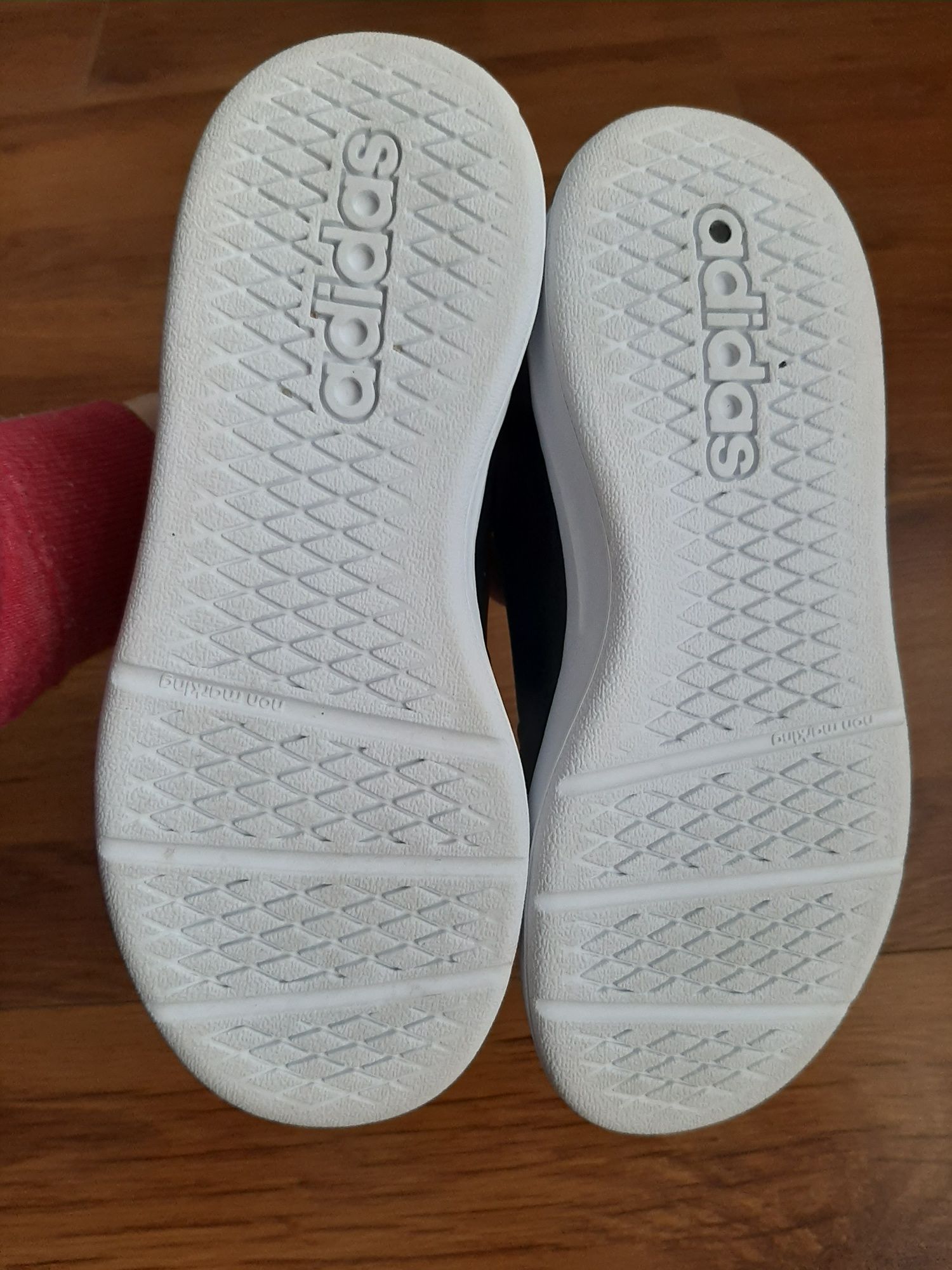 Buty Adidas Tensaur r. 34