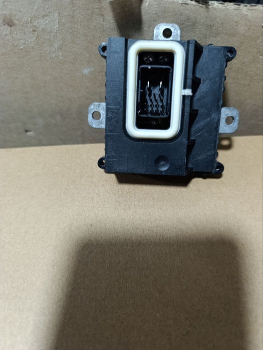 Volvo XC70 II 07-16 V70 S80 Блок розжига ксенона модуль 6336191099B