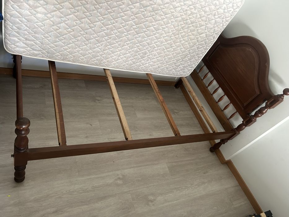 Cama Solteiro com Colchao