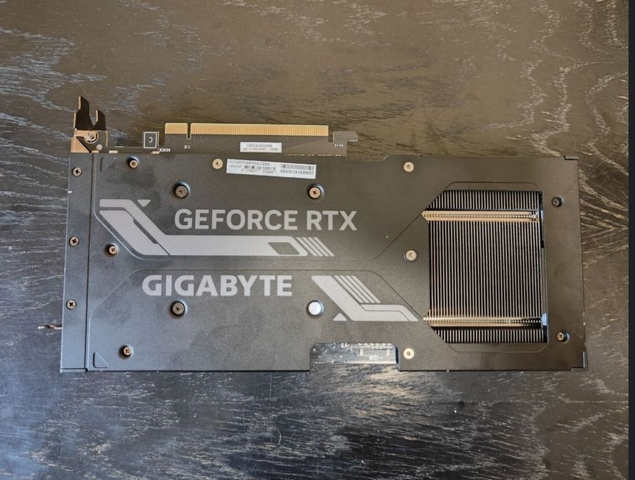 Топовая Gigabyte Gaming OC RTX 4070 Ti 12-Gb Магазин NEON