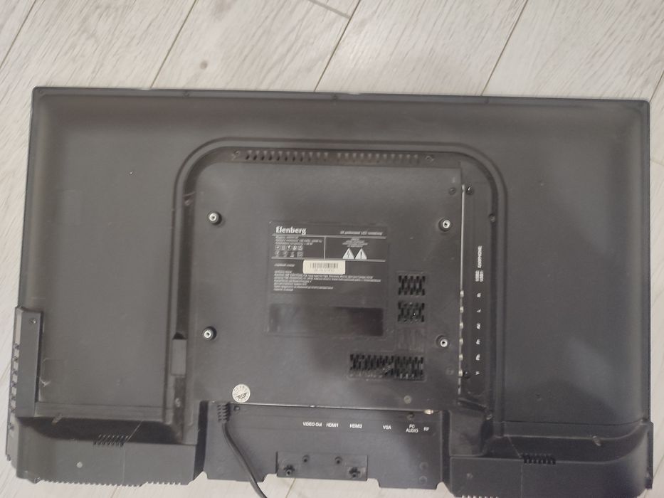 Телевізор Elenberg 38AH4130