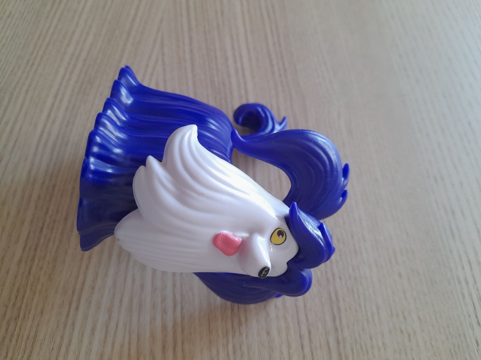 Vampirina (boneca e cão )