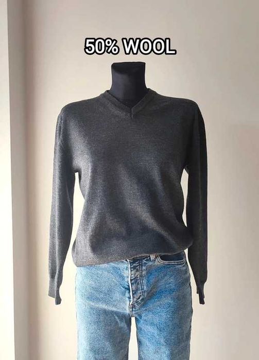 Szary wełniany sweter V neck wełna M C&A