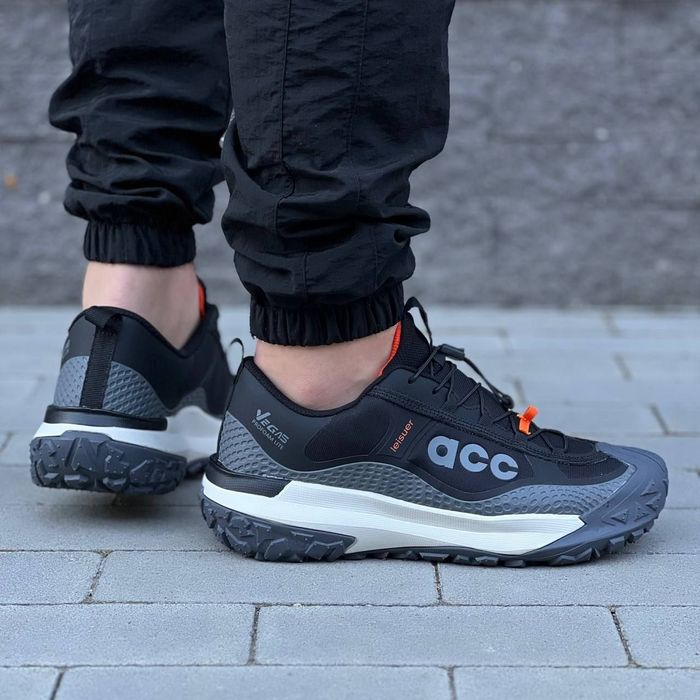 Термо кросівки ACG

• Розміри: 41(26 см), 42(26,5 см), 43(27,5 см), 44