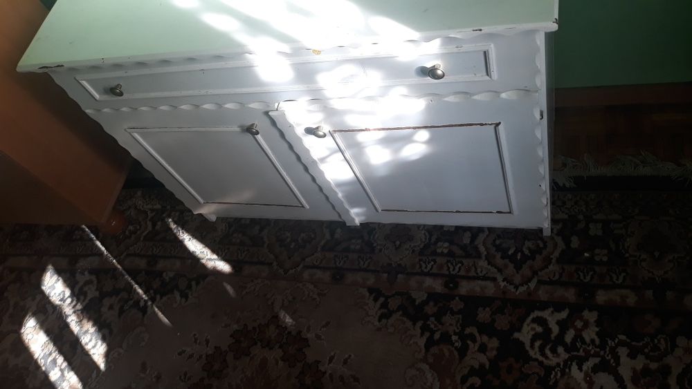 Komoda drewniana biała