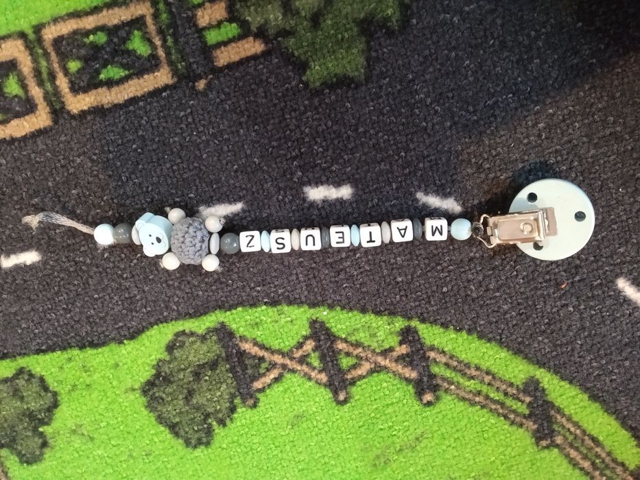 Zawieszka do smoczka z imieniem Mateusz