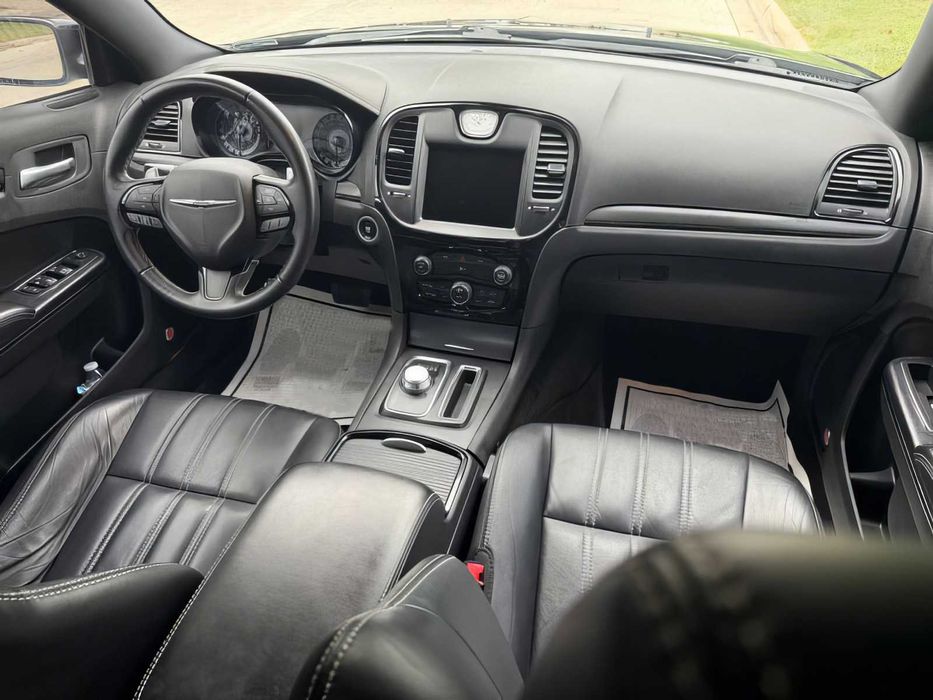 Chrysler 300      2016