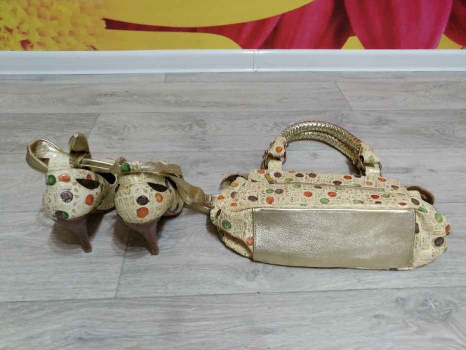 Комплект женские босоножки на каблуке+сумочка Vero Cuoio (Италия)