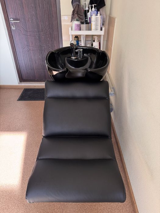 Продам готовий бізнес,все обладнення кабінета перукаря.