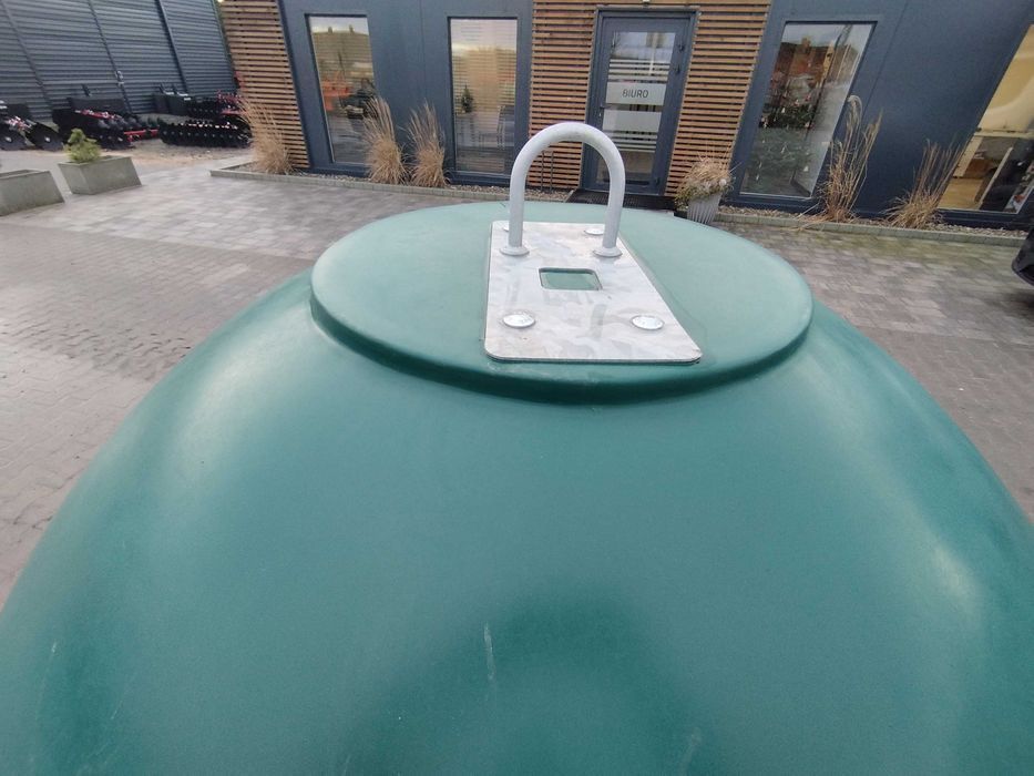 Paśnik na siano dzwon dla koni na standardową belę okrągłą 4 otwory