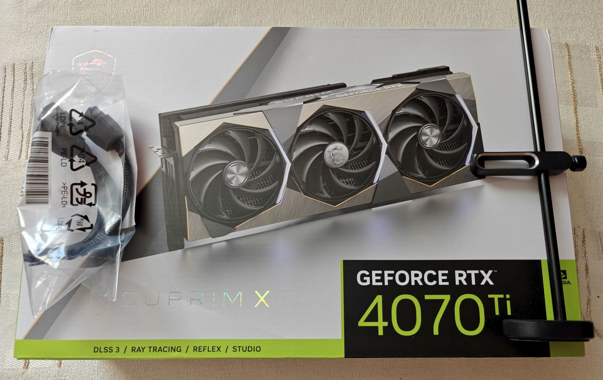 Відеокарта MSI RTX 4070 Ti Suprim