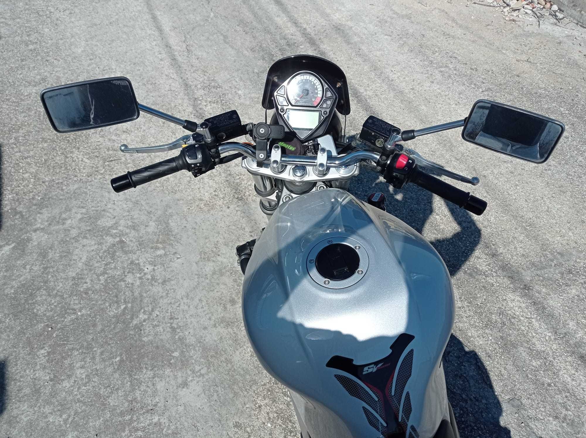 Vendo Suzuki SV1000