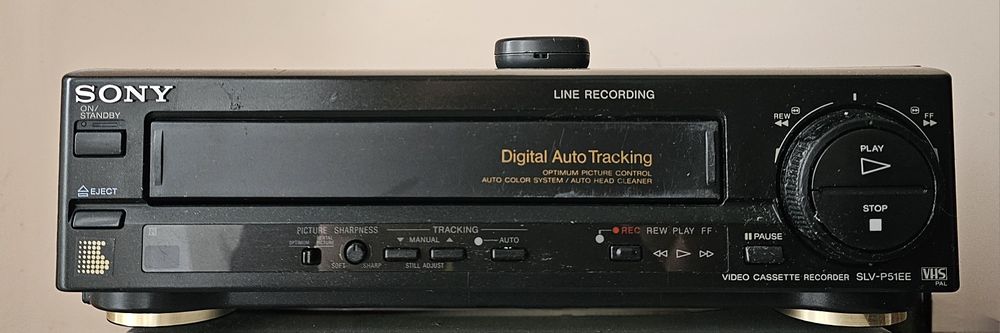 Продам відеомагнітофон sony slv p51ee