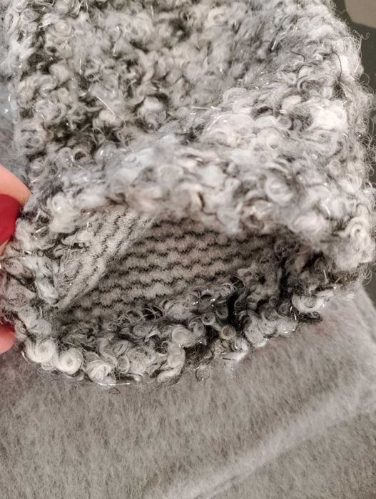 Тепла кофта на дівчинку