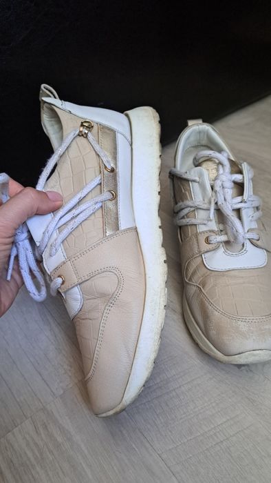 Шкіряні туфлі Gino Rossi 39р