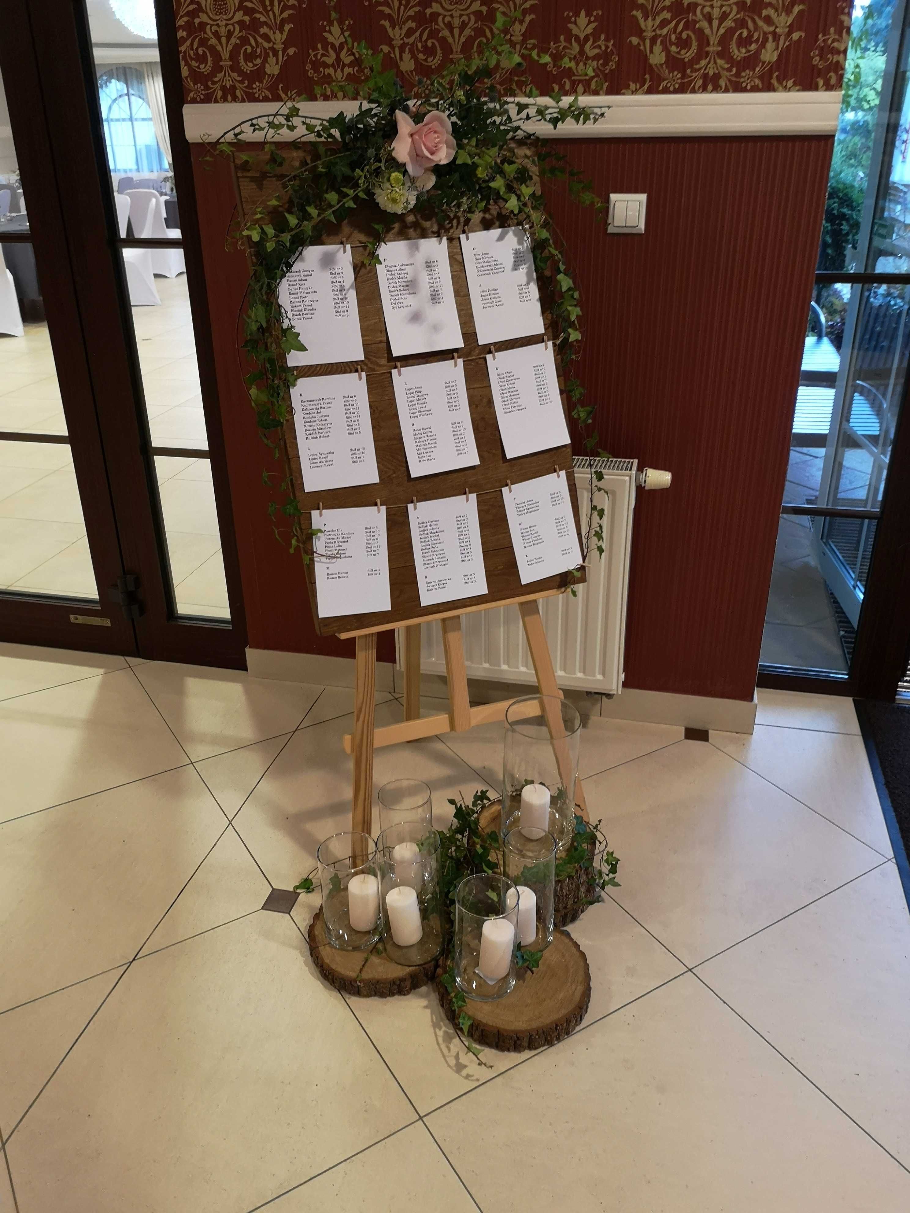 Komplet drewnianych ścianek (tło za Parą Mł., tab. powitalna, zdjęcia)