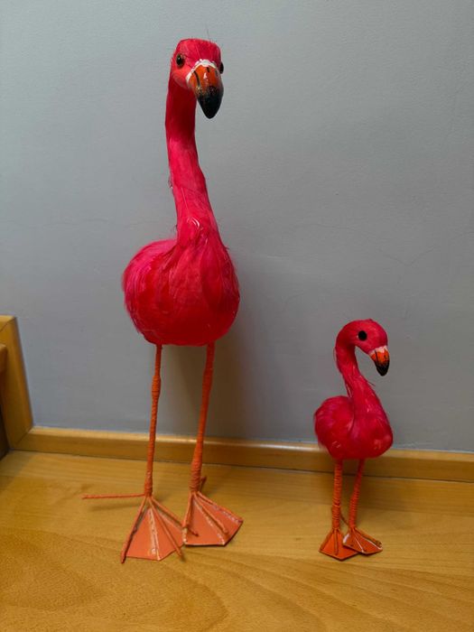 Dekoracyjne flamingi z piórami, duży i mały, 2 szt.