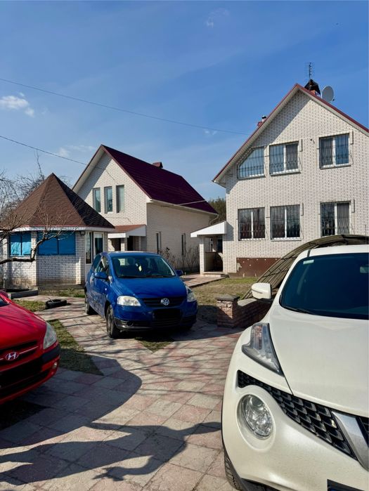 Будинок/Дом Виноградар
