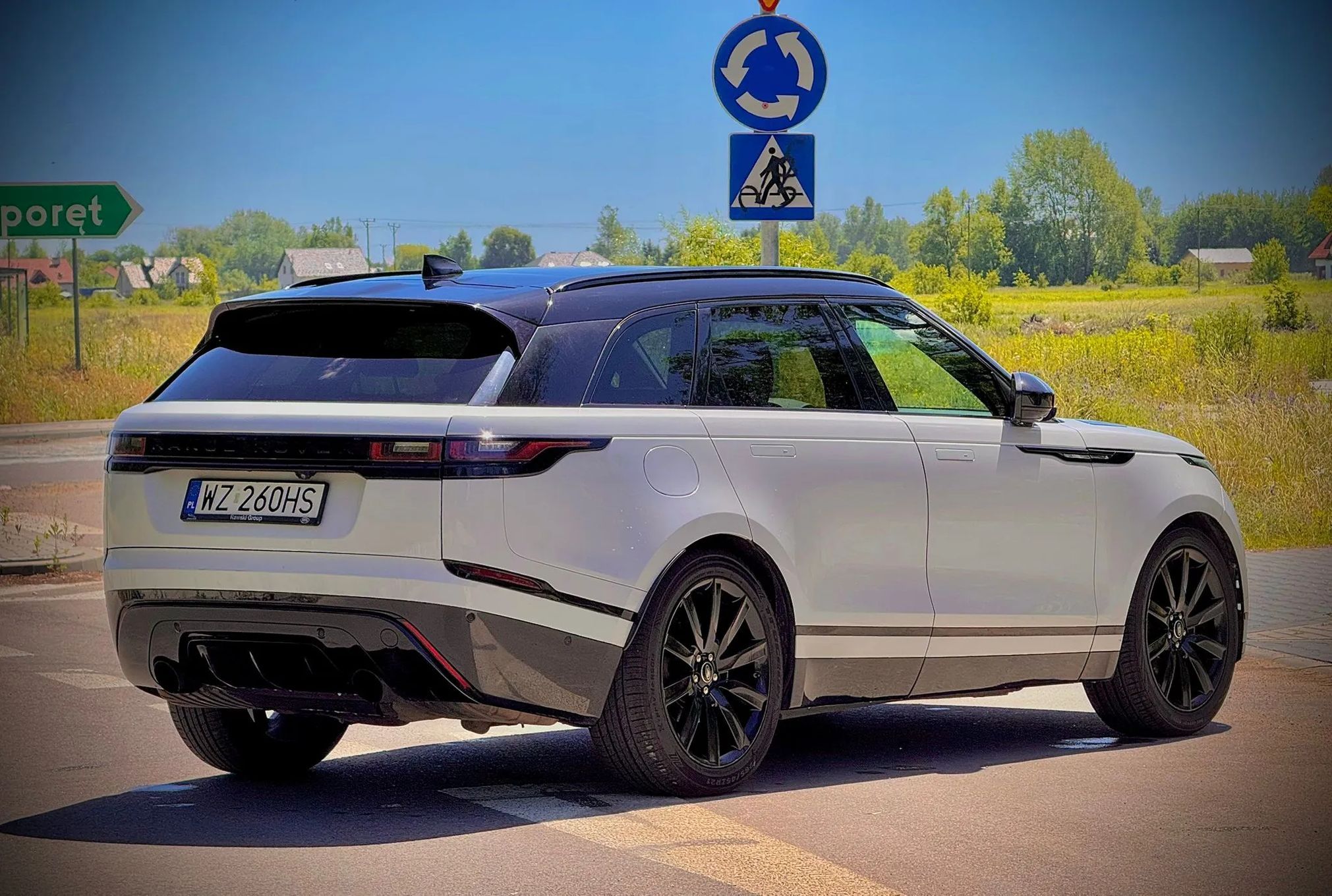 Land Rover Range Rover Velar Wersja R-Dynamic, Salon Polska