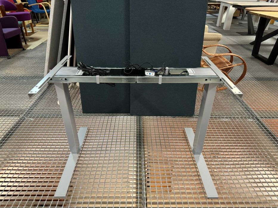 Stelaż z elektryczną regulacją wysokości biurko elektryczne Swedstyle