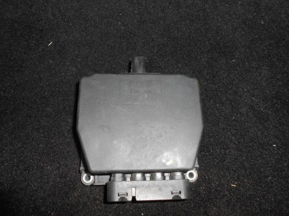 Audi A3 8P0 Golf V zawor magnetyczny 6Q0906625