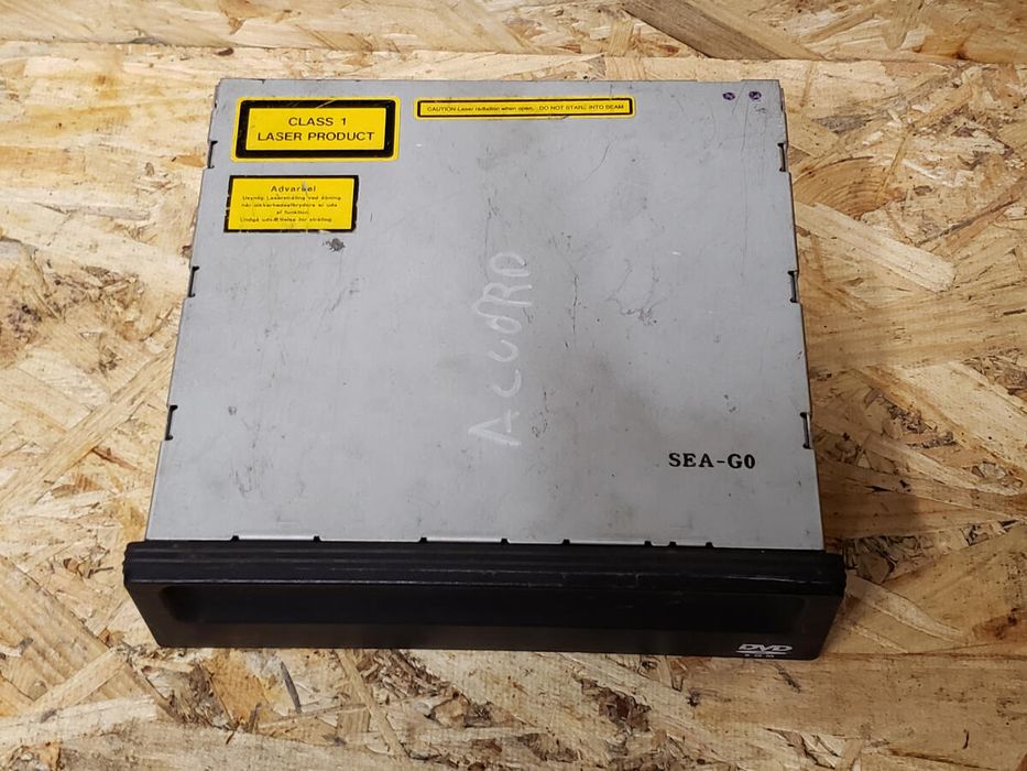 Устройство для чтения dvd и навигации Honda Accord 7  разборка