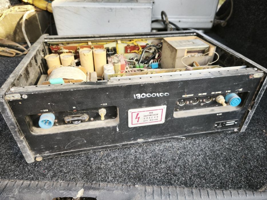 Комплект лампових концертних підсилювачів ЛОМО (СРСР)