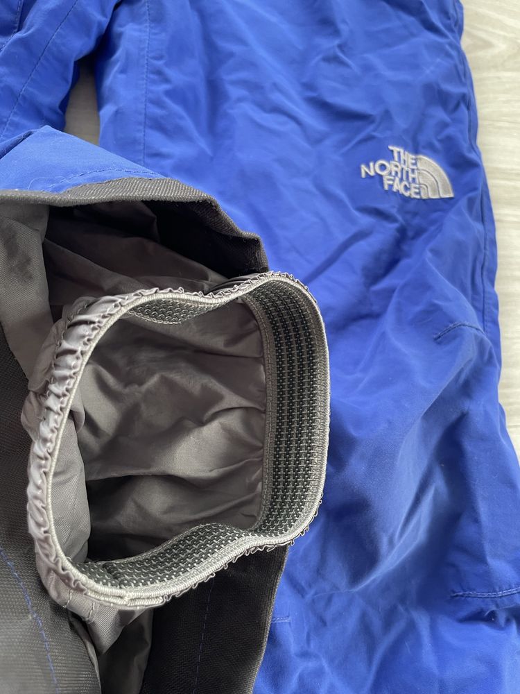 Sportowe spodnie narciarskie dziewczęce  THE NORTH FACE 122/128