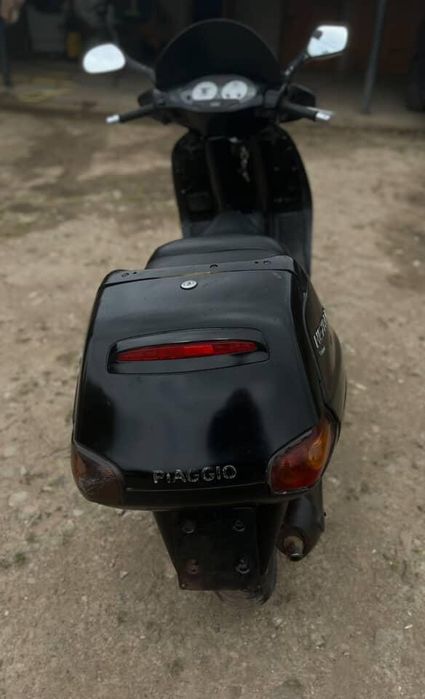 Продам терміново скутер 125 кубів 2t