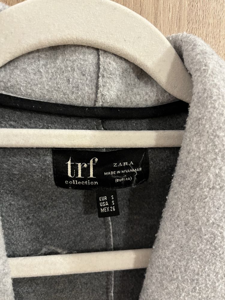 Płaszcz jesienny z filcu Zara S lekki marynarka szary