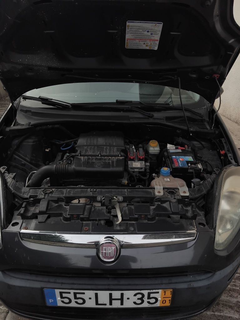 vendo Fiat punto evo 1.2 de 2011 salvado acidentado