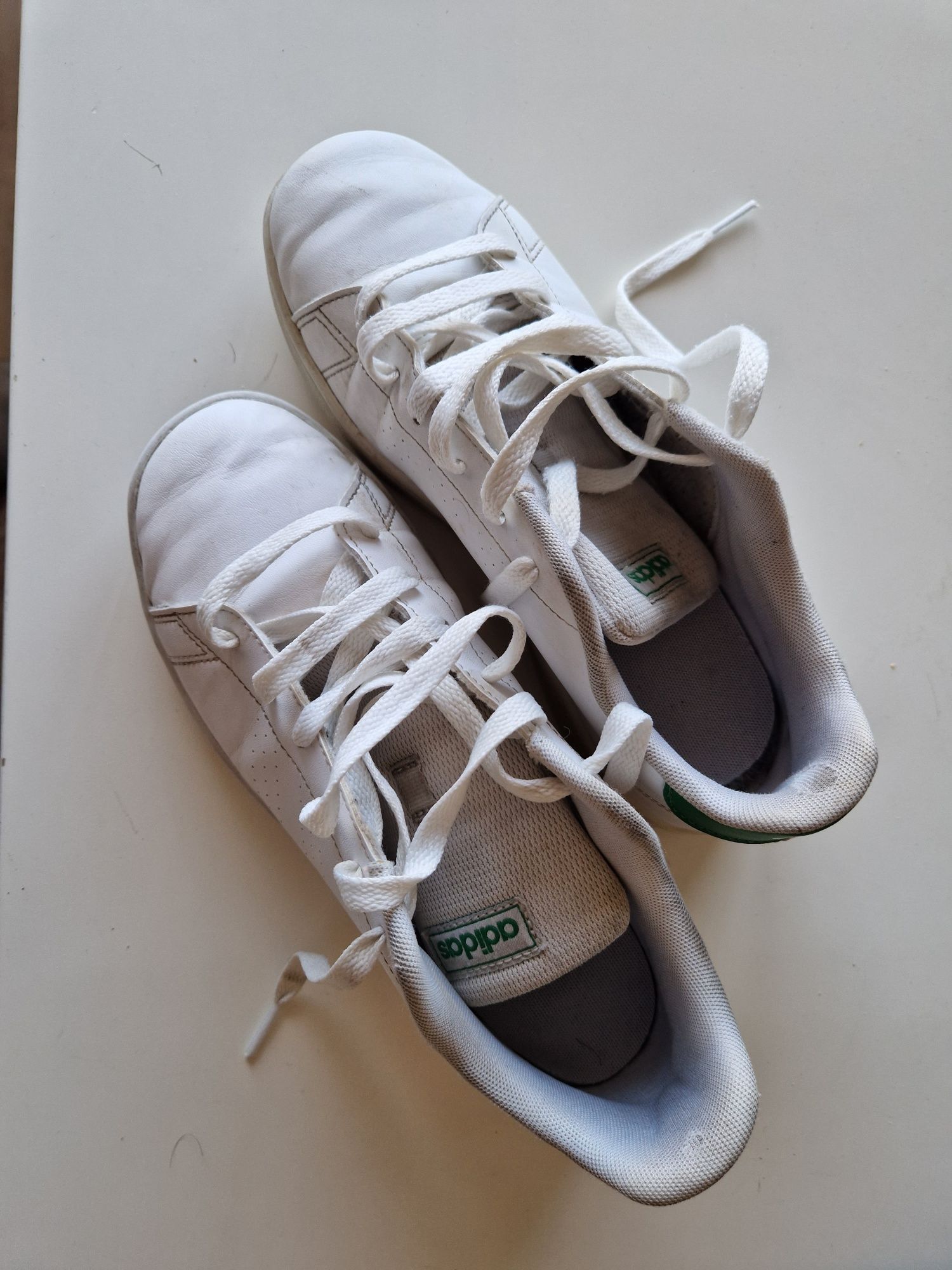 Tenis ADIDAS advantage