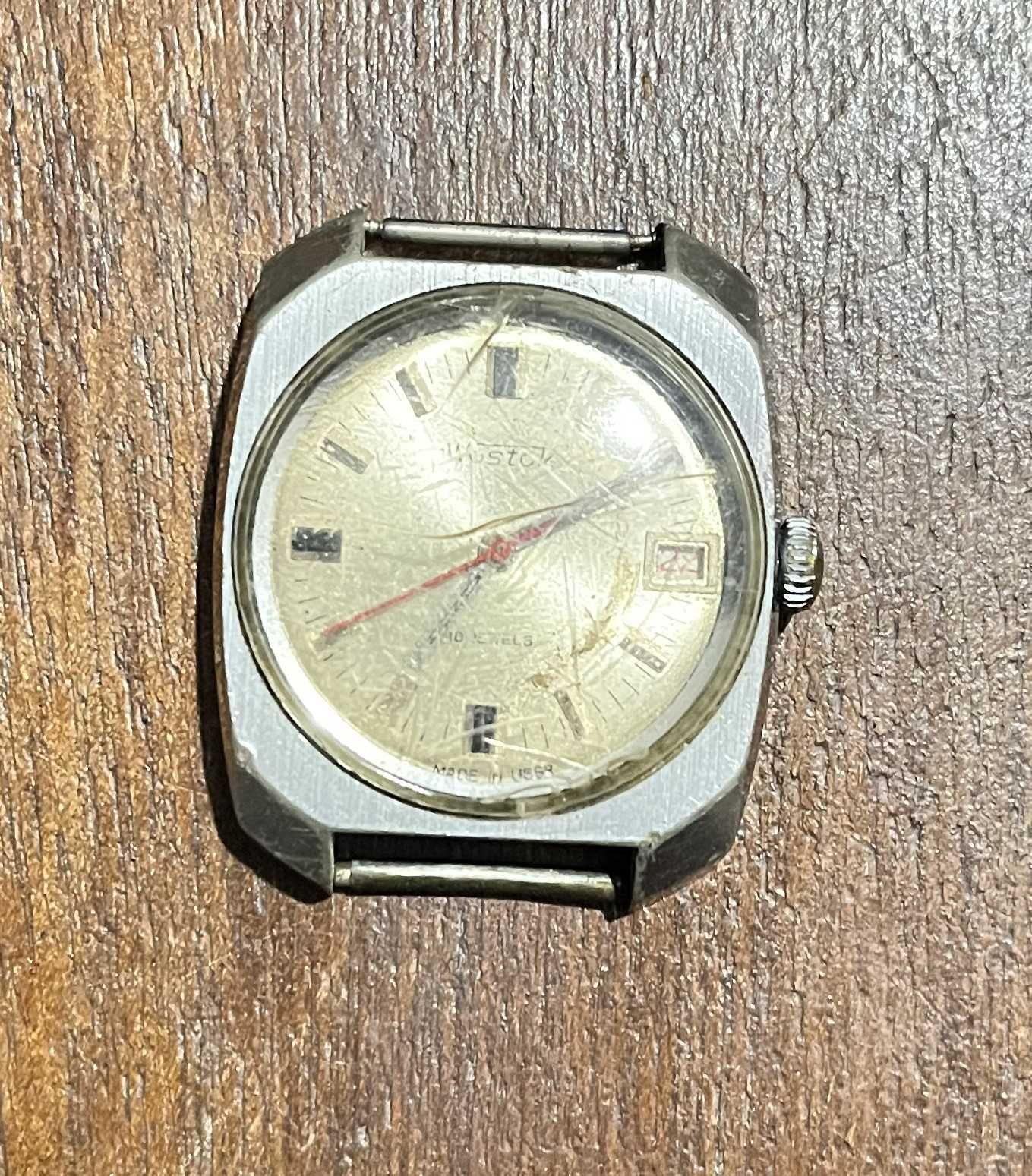Zegarek Wostok 18 jewels z datownikiem